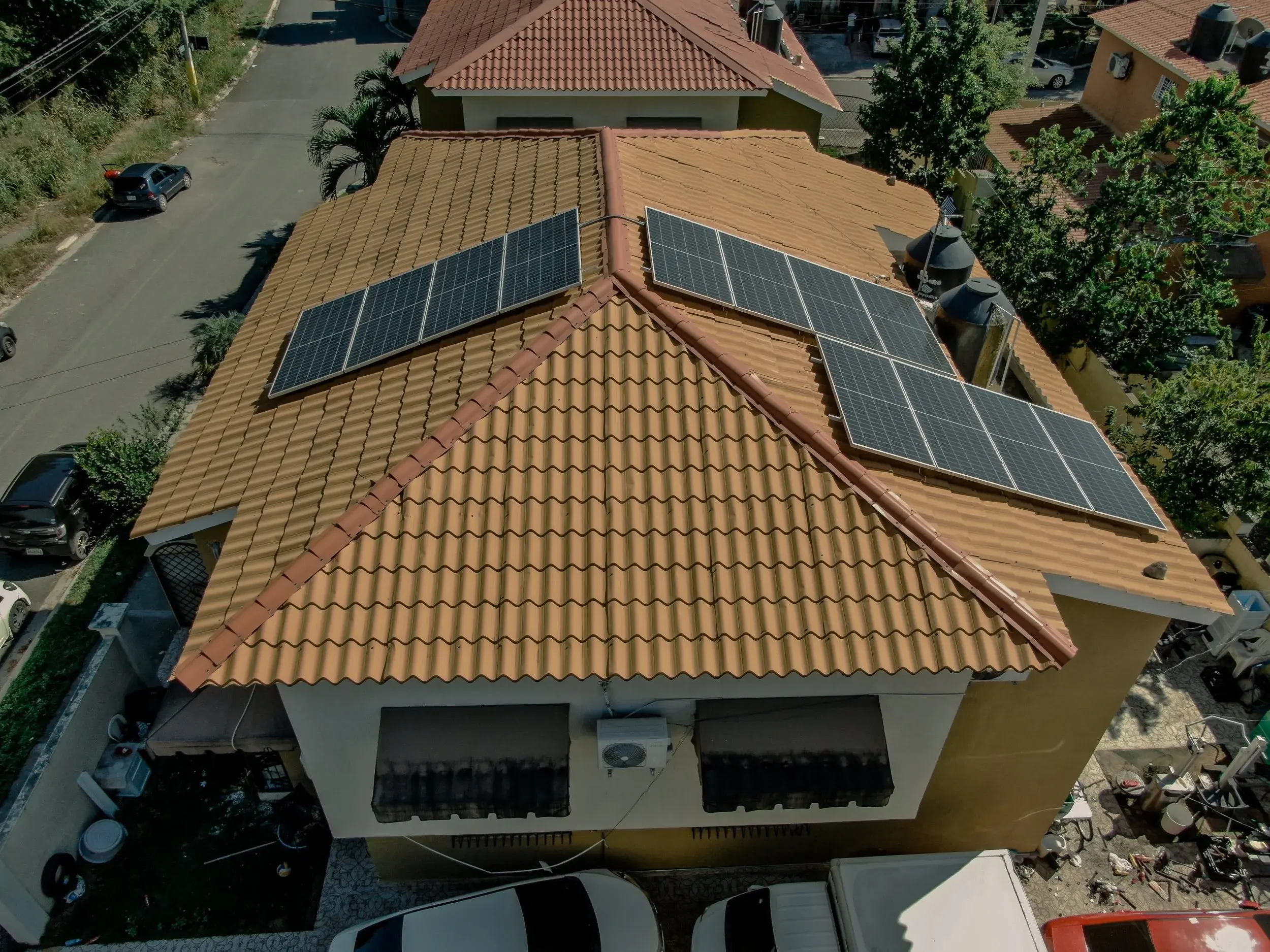  Proyecto Residencial / Potencia instalada 4.86 kW 